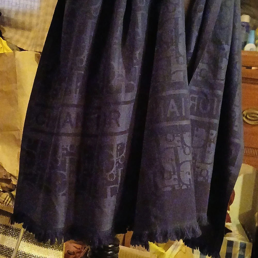 NWOT Christian Dior 100% Wool Tone-on-tone Monogram Oblique Jacquard Woven Scarf